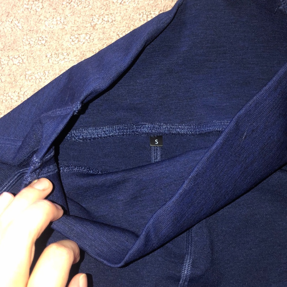 Alphalete R6 shortsSOLD - Picture 4 of 5